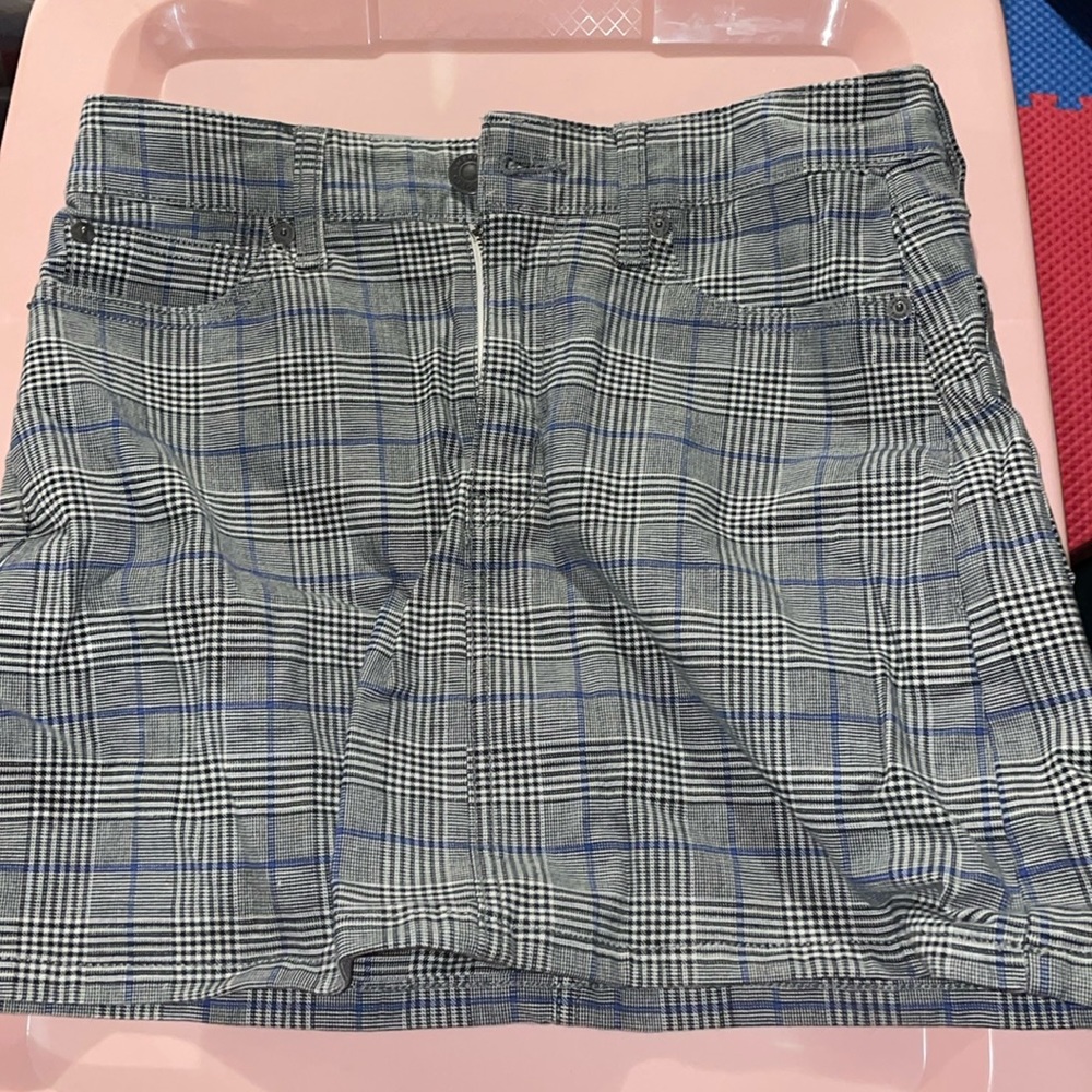 American Eagle plaid skirt size 2
